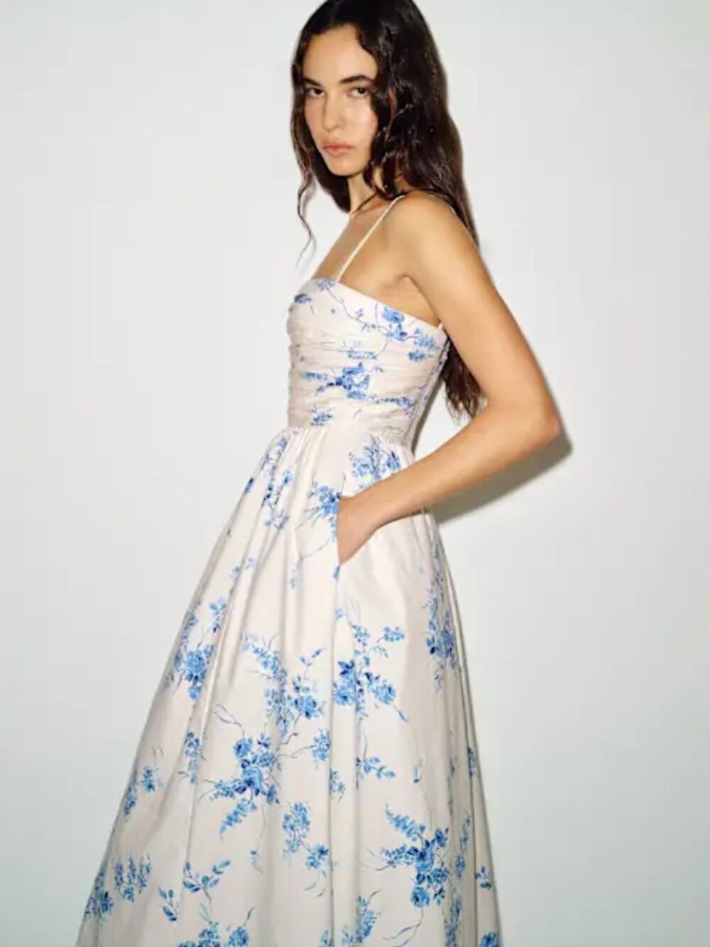 NWT Reformation Kastoria Dress in Cecile Floral White Blue Maxi Size 4 - Picture 6 of 6
